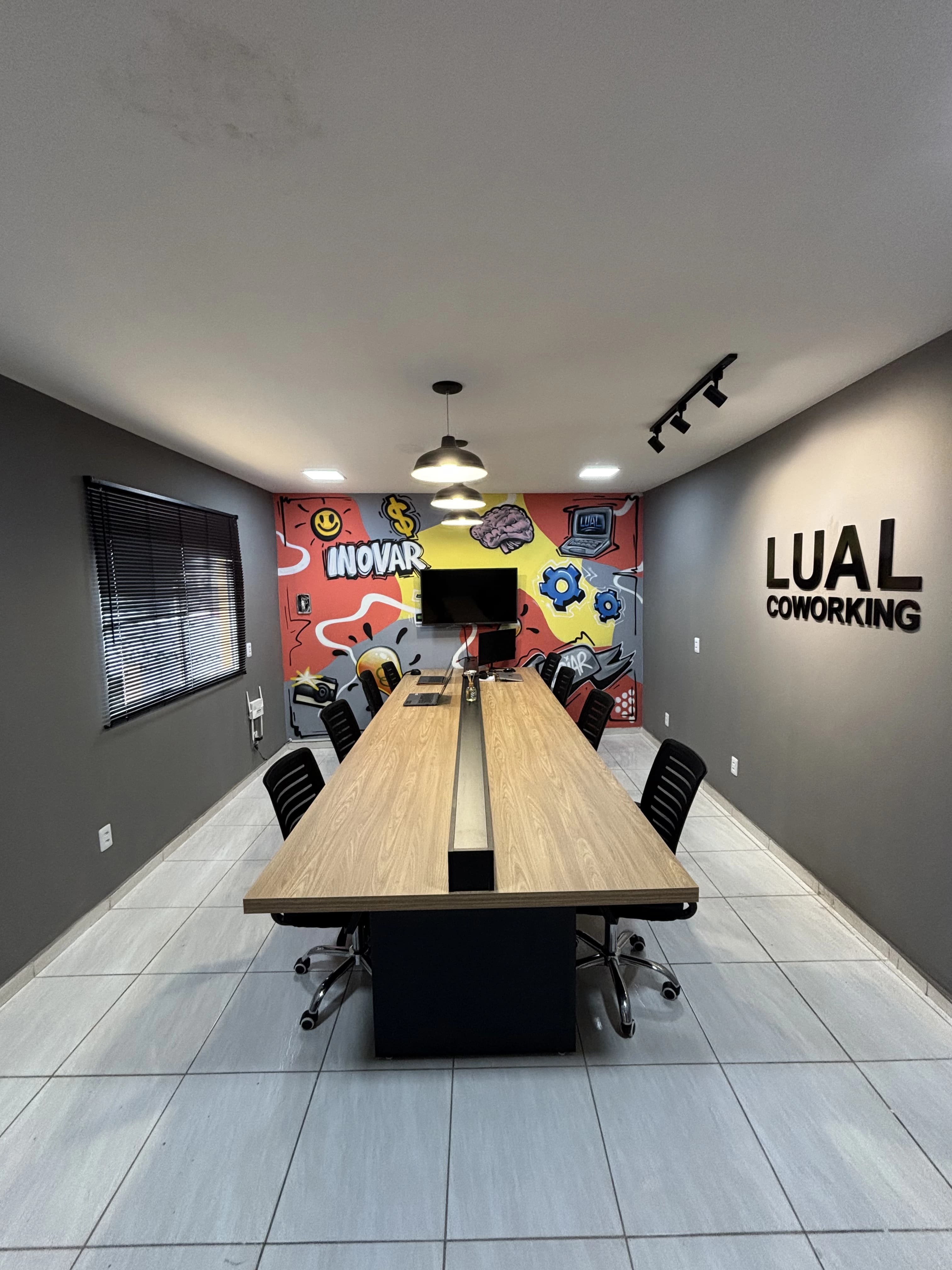 LUAL Coworking - Mesa de trabalho